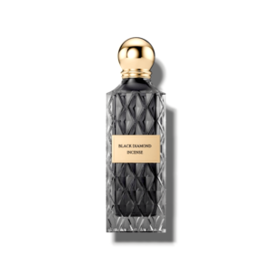 Black Diamond Incense – Ibraheem Al Qurashi – 200ml Black Diamond Incense 200 ml d'Ibraheem Al Qurashi, un parfum oriental boisé alliant encens et oud pour une signature intense et raffinée.