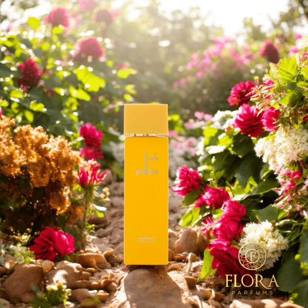 Eau de parfum pour Homme et Femme - Only Yellow - Arabian Oud - 100ml Description Only Yellow de Arabian Oud est une eau de parfum unisexe qui vous transporte dans un univers lumineux et envoûtant. Présentée dans un vaporisateur de 100 ml, cette fragrance est une célébration des contrastes olfactifs, mêlant fraîcheur, douceur et chaleur dans un parfum à la fois pétillant et réconfortant. L'aventure olfactive commence par des notes de tête éclatantes de bergamote, de cassis et de feuilles de rose, créant une introduction vive et fruitée qui éveille les sens. Le cœur de la fragrance se déploie avec une délicieuse harmonie de rose, de pivoine, d'ambre et de caramel, offrant une combinaison douce et sucrée qui évoque la tendresse et la féminité. En fond, les notes de vanille, de musc et de mousse de chêne apportent une touche chaleureuse et luxueuse, enveloppant la peau d'un sillage riche et durable. Only Yellow est le parfum idéal pour ceux qui souhaitent illuminer leur journée avec une fragrance qui respire la joie et l’élégance. Laissez-vous séduire par cette composition raffinée qui saura vous accompagner en toutes occasions, ajoutant une note de fraîcheur et de sophistication à votre style. Notes Olfactives Notes de Tête : Bergamote, Cassis, Feuilles de rose Notes de Cœur : Rose, Pivoine, Ambre, Caramel, Bois d’ambre Notes de Fond : Vanille, Musc, Mousse de chêne Famille olfactive : Florale, gourmand