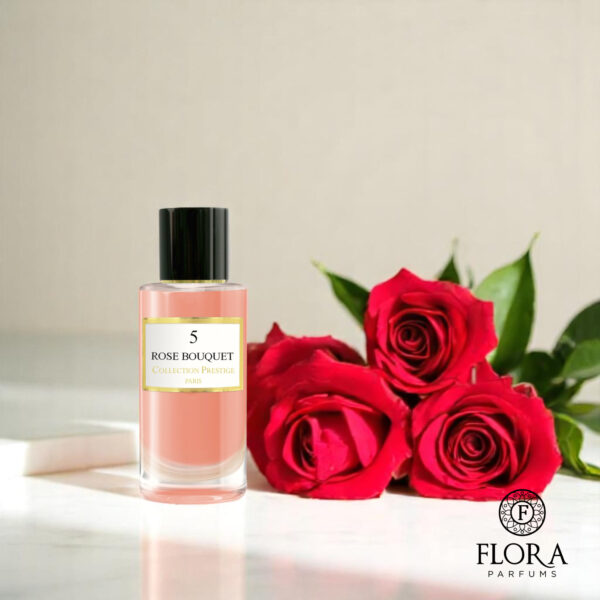 Rose Bouquet de Collection Prestige est une fragrance florale et fruitée qui combine fraîcheur et sensualité avec des notes de poire, poivre rose, tubéreuse, ylang-ylang, jasmin, et une base chaleureuse de bois de oud, fève de cacao, ambre, patchouli et musc. Idéale pour la femme moderne, elle offre une expérience olfactive sophistiquée et envoûtante, parfaite pour toute occasion.